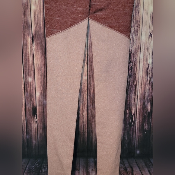 Free People Movement Evolution Leggings - XS - Color is Wine - NWT - Picture 6 of 9
